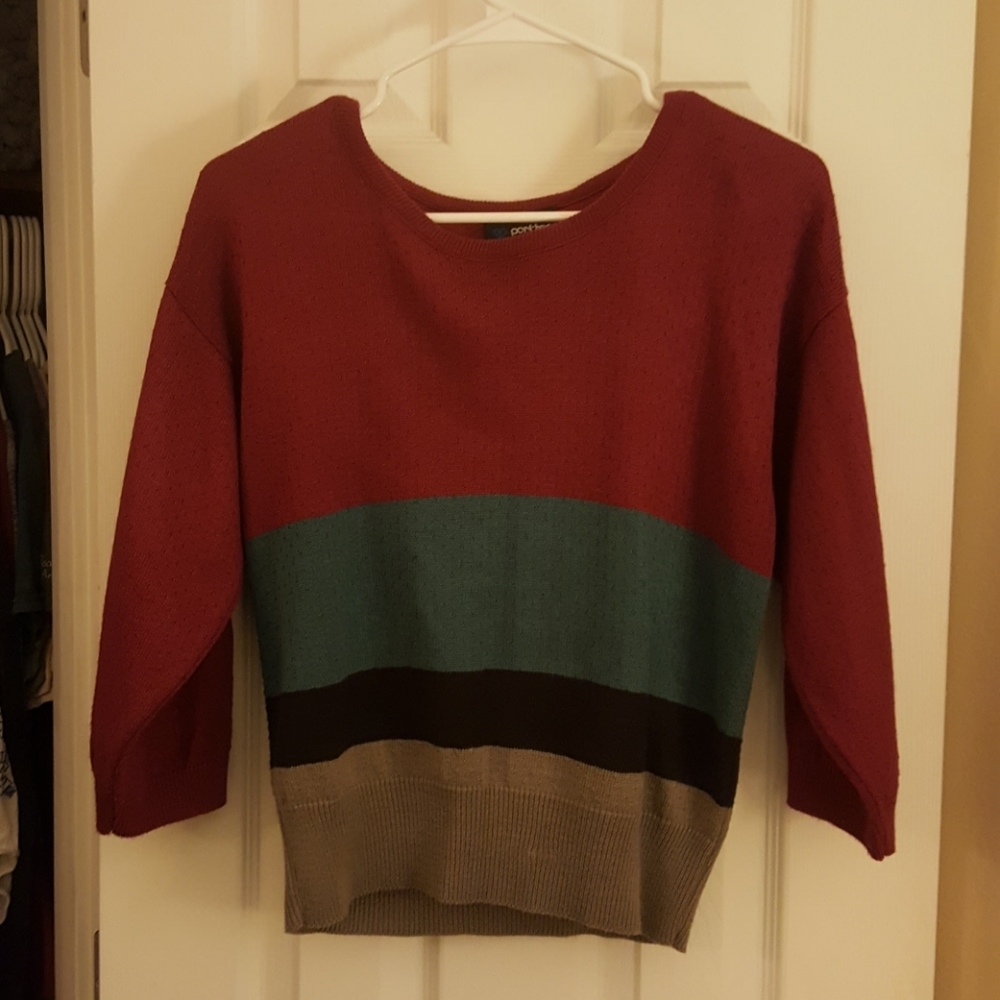 Striped 3/4 sleeved sweater